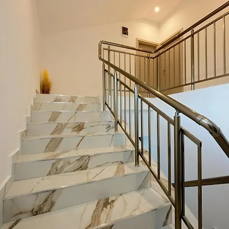 Gæstehus Sakutski House 3*