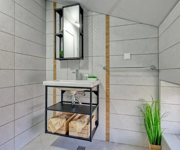 Sakutski House Chisarja