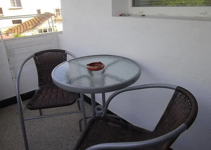 Pensionat Sakutski House 2*